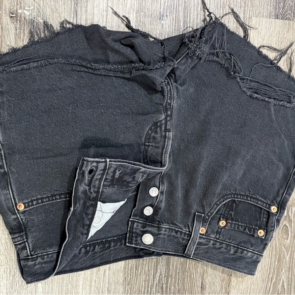 Levi’s 501 Faded Black Denim Shorts - Picture 3 of 4